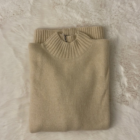 Oversized cream sweater shirt - Picture 1 of 2